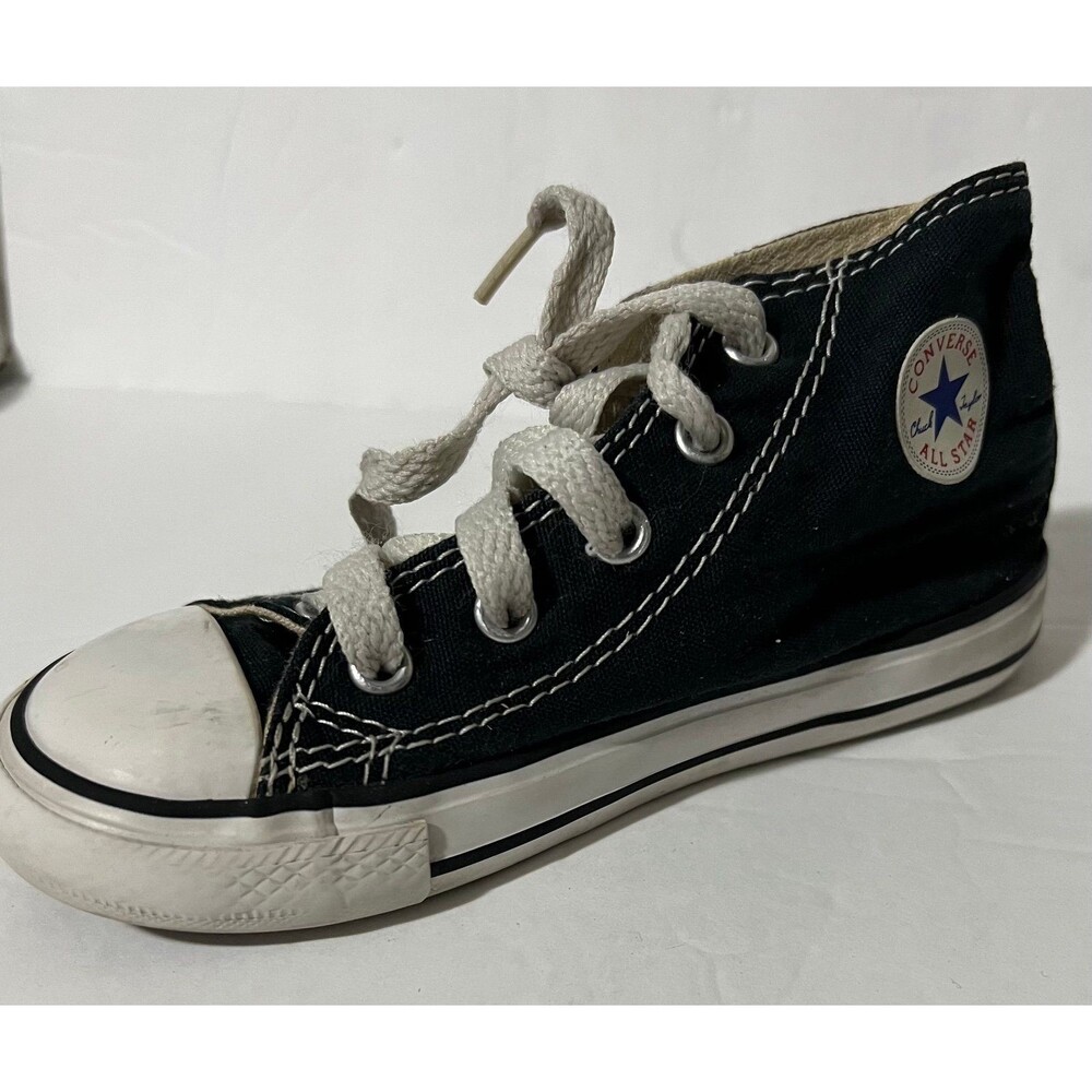 Converse Chuck Taylor Infant Size 9 Black and White